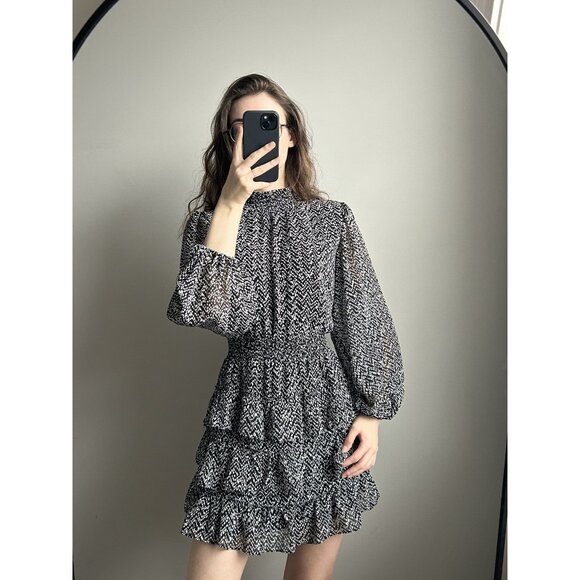 Express Black & White Ruffled Dress Size L – Feminine Flowy Silhouette Chic Stat - Picture 9 of 9